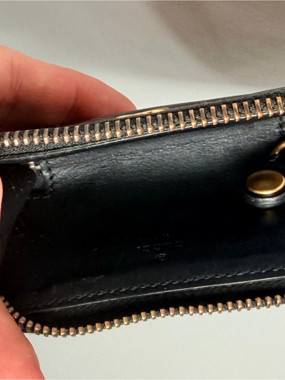 Authentic Gucci GG Leather Card Wallet Keychain - Picture 9 of 12